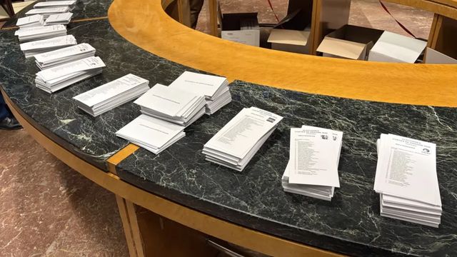 La Junta Electoral endurece los requisitos para que los residentes en el extranjero justifiquen la provincia donde votan