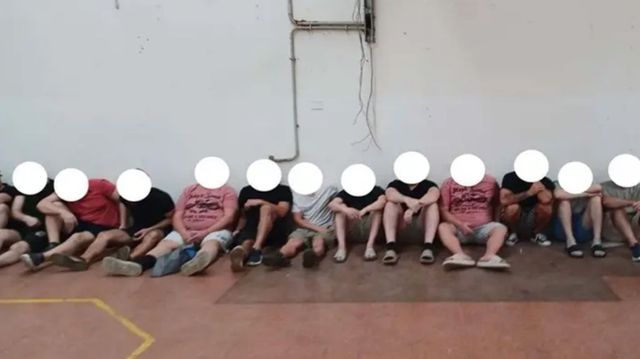 Fabrică clandestină de țigări din Italia: 21 de muncitori moldoveni și ucraineni au fost găsiți în condiții de sclavie