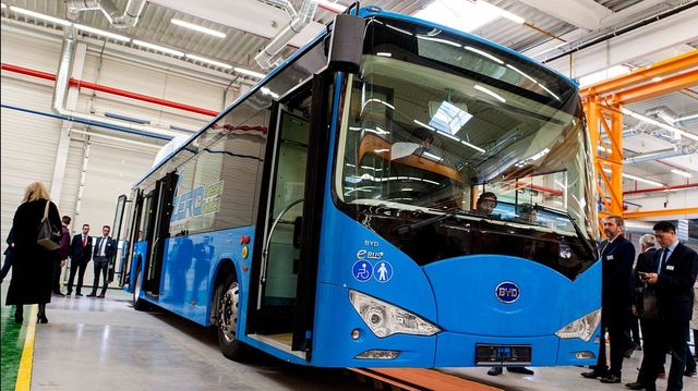 Hétfőn indul az új elektromos buszok próbajárata a fővárosban
