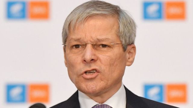 Cioloș, despre guvernul generalului Ciucă: Un semnal deloc bun, o capitulare a politicului
