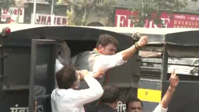 Devendra Fadnavis Among BJP Leaders Detained During Mumbai Protest