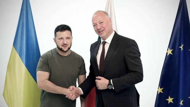 Енергийната сигурност и сътрудничеството в тази област обсъдиха премиерът Росен Желязков и президентът на Украйна Володимир Зеленски