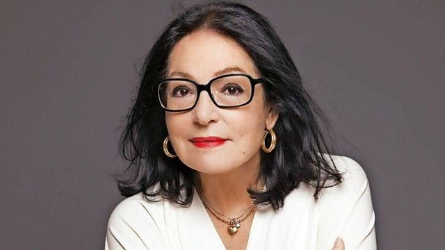 Nana Mouskouri spune Adio scenei