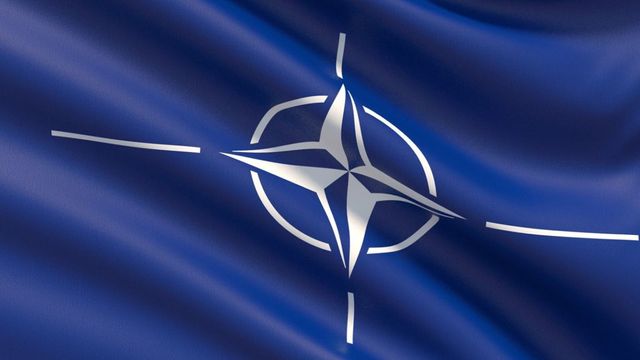 Външните министри на НАТО обсъждат мирния план за Украйна