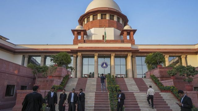 SC notice to Centre on plea against unauthorised constructions on riverbeds