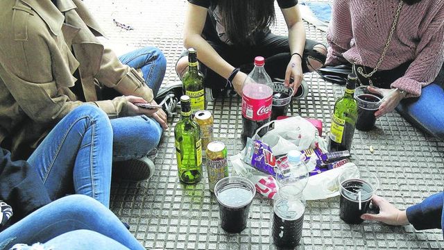 La Policía podrá realizar controles de alcoholemia a menores en los centros educativos