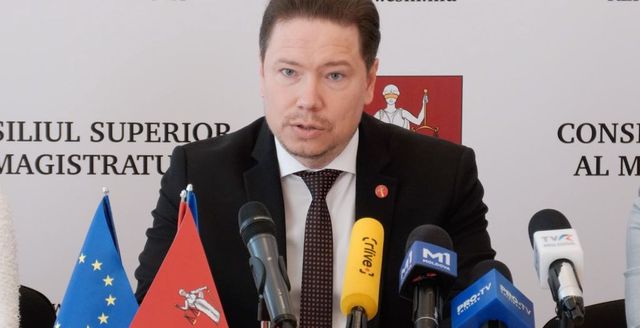 Judecătorul care a examinat cauza penală în privința Evgheniei Guțul a primit mesaje de amenințare cu moartea, apeluri în timpul nopții