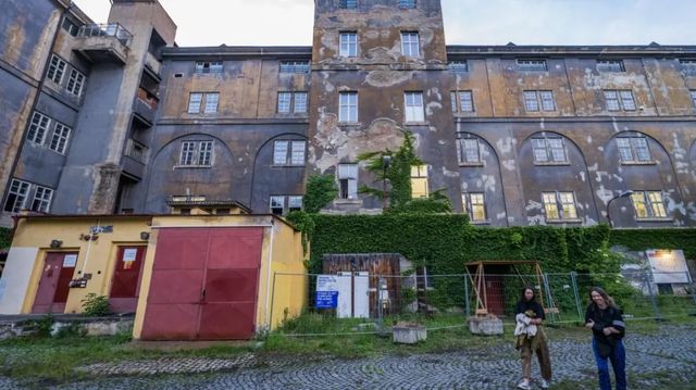 Praha plánuje opravu Kasáren Karlín za téměř dvě miliardy korun