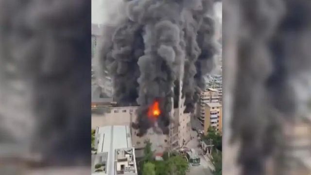 Incendiu puternic in incinta unui centru comercial. Sase persoane au murit