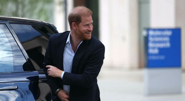 Il principe Harry incontra re Carlo III a Londra