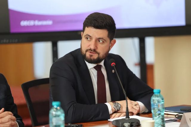 Dorin Junghietu, ministrul Energiei, susține că apropiații săi sunt hărțuiți