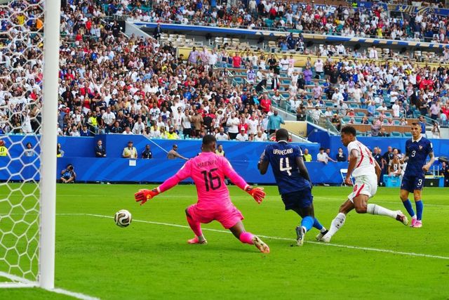 Meci de 10. Anglia a câștigat finala mică de la Cupa Mondială, scor 6-4, cu Franța, după un meci spectaculos