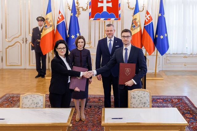 Chișinăul și Bratislava au semnat Acordul de securitate socială