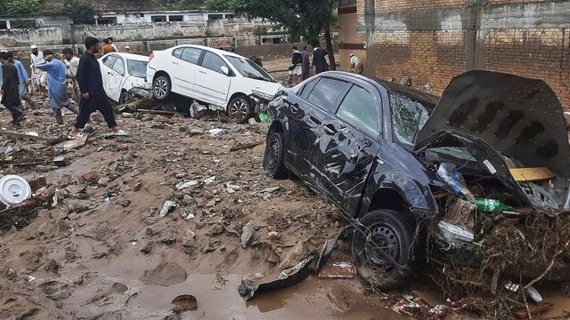 Death Toll From Flash Floods Rises To 307 In Northwest Pakistan