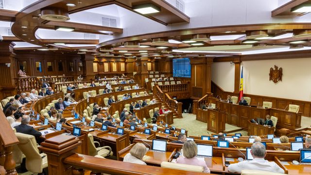 Trei formațiuni politice au depus cereri de înregistrare a candidaților pentru alegerile parlamentare din 28 septembrie