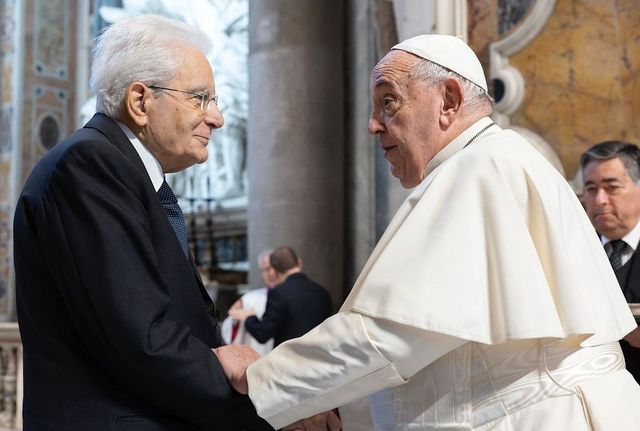 Vaticano, Mattarella alla messa per le canonizzazioni celebrata dal Papa