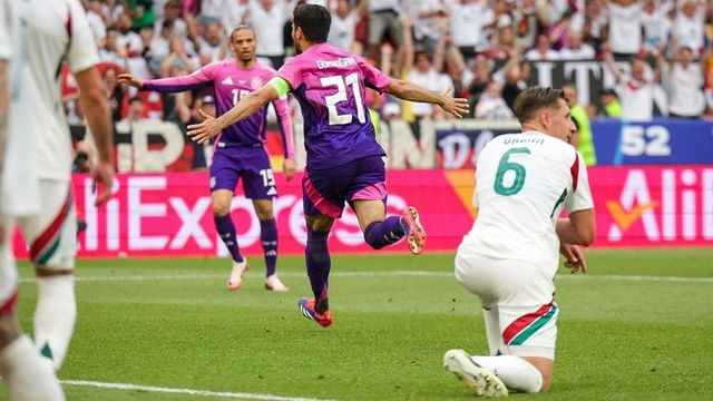 Cenzúra: az UEFA törölt egy részt Rossi nyilatkozatából