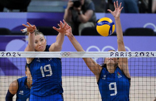 Parigi: Azzurre vincono il primo set 25-18