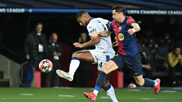 Gol anulado al Atalanta ante el Barça