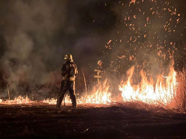 Incendiu la Ungheni: Un bărbat de 44 de ani, salvat de pompieri