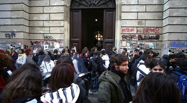 Scuola, al via iscrizioni online 2026-2027: tempi e come fare