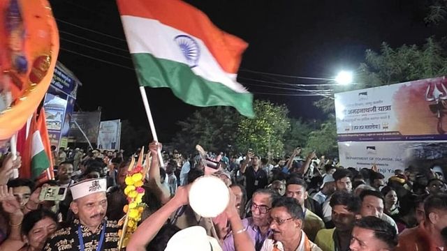 First batch of Amarnath pilgrims flagged off amid high security