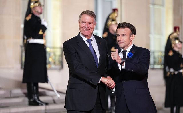 Iohannis merge azi la reuniunea de lucru privind sprijinul acordat Ucrainei, organizată de Macron