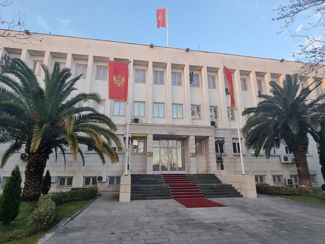 Вторият тур на президентските избори в Черна гора започна