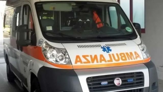 Monza, 22enne muore incastrato nel nastro compattatore dei rifiuti