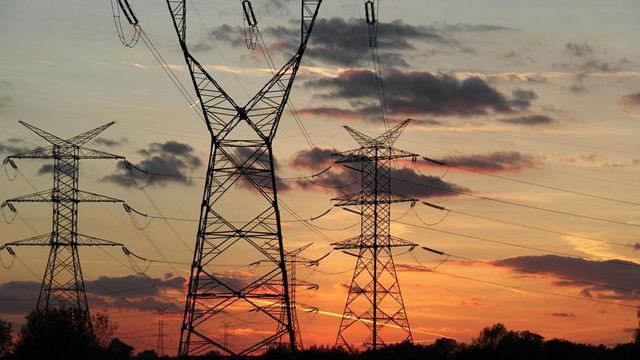 Astăzi încep primele schimburi de energie electrică dintre România și Republica Moldova