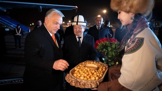 Orbán Viktor: a világban lassan kialakul egy békepárti többség