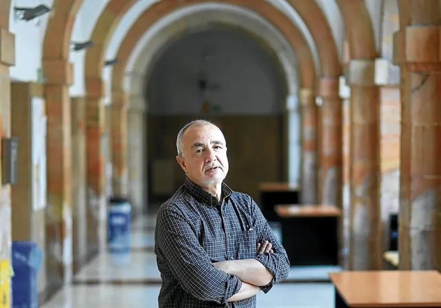 «Vivimos en una sociedad irracional»