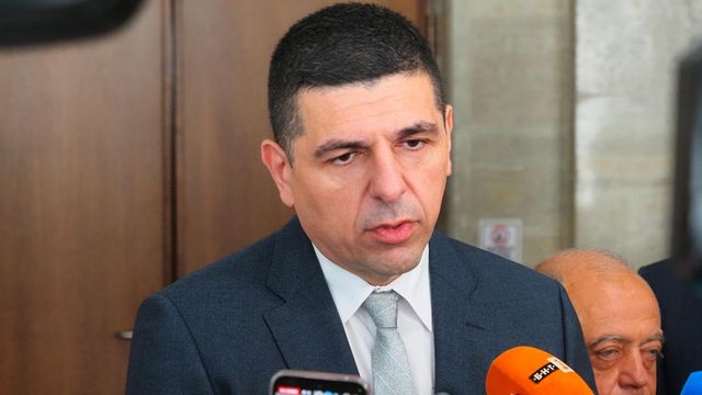 ПП-ДБ внася петия вот на недоверие до две седмици
