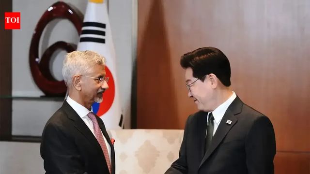 PM Modi Holds Bilateral Meeting With South Korean President Lee At Hyderbad House