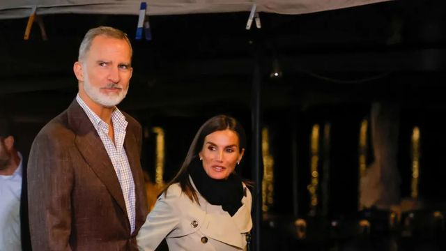 La Reina no viajará a Jordania con el Rey por la inestabilidad en la región