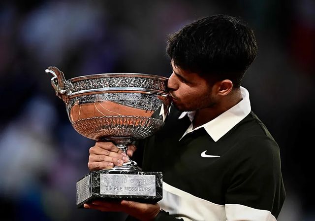 Alcaraz roza la perfección en un curso para enmarcar