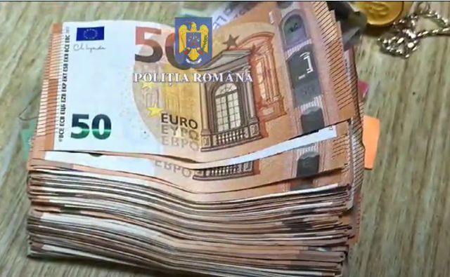 Un bărbat a rămas fără zeci de mii de euro după ce a fost îmbătat de două femei, în apropierea Gării Brașov