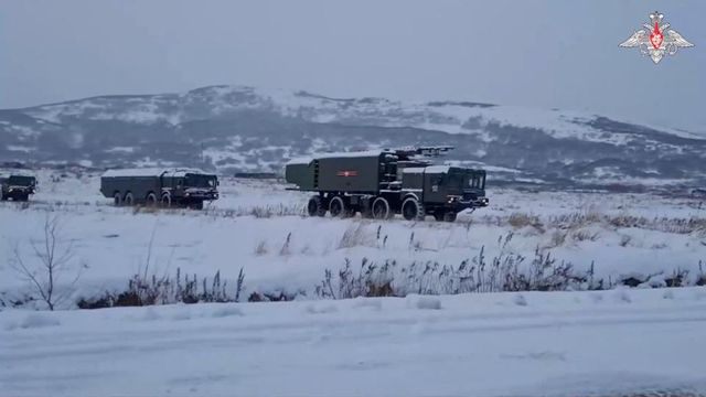 Rusia a desfășurat sisteme antirachetă mobile pe una dintre insulele Kurile, în apropiere de granița cu Japonia