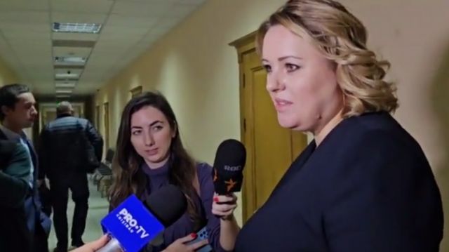 Încă 30 de zile de arest la domiciliu pentru deputata transfugă Irina Lozovan