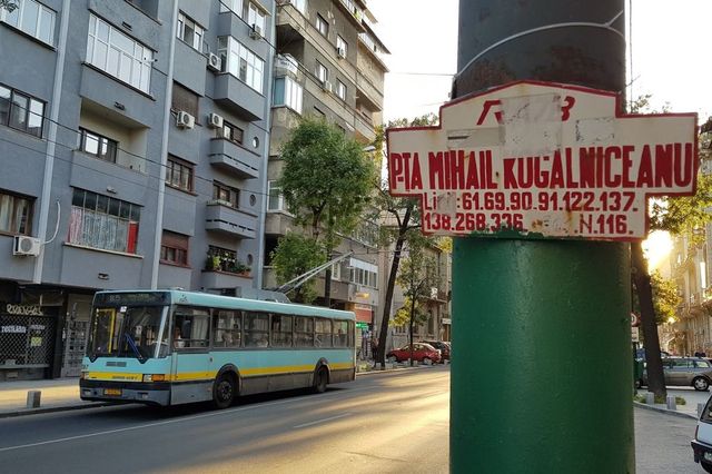 Primăria Capitalei a semnat contractul pentru achiziția a 100 de troleibuze noi în București