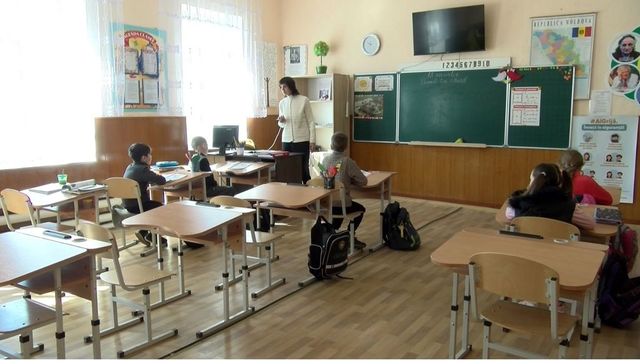 Salariile cadrelor didactice vor fi majorate la anul