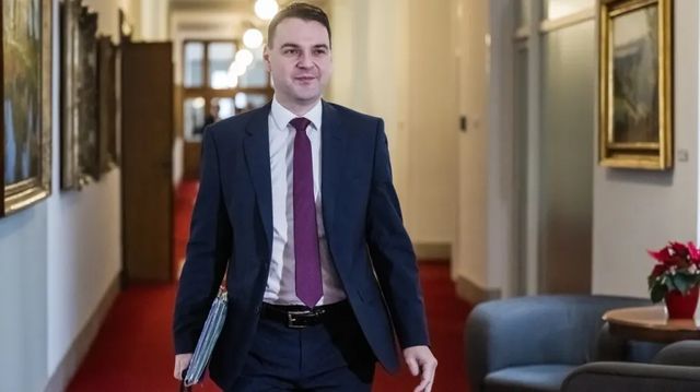 Reorganizace na ministerstvu zahraničí vyvolala kritiku z opozice