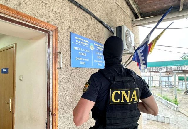CNA efectuează percheziții la Biroul vamal Nord într-un dosar de corupție