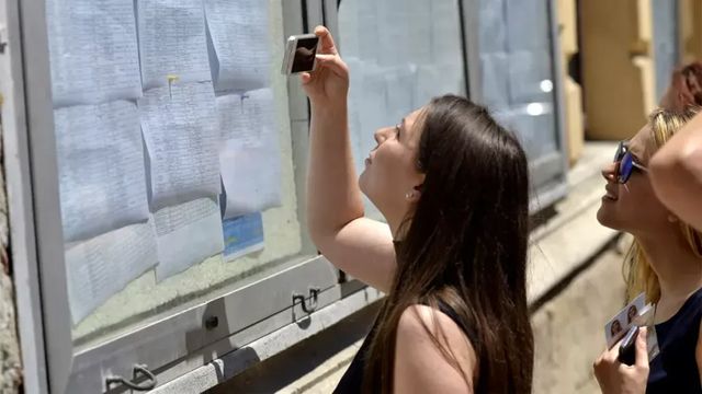 Peste 81% dintre candidații la examenul național de bacalaureat au promovat în sesiunea 2026