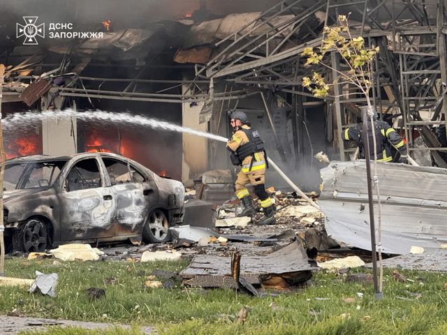 Русия заплаши Украйна с нови удари, ако наруши честванията на 9 май