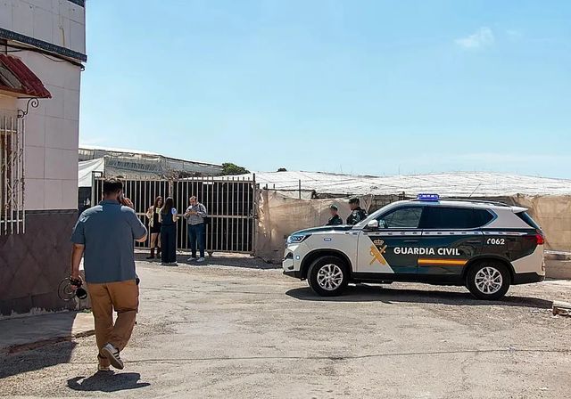El parricida de El Ejido acuchilló en la cara a su pareja dos días antes del tiroteo