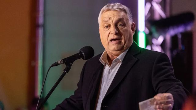Orbán Viktor: Nem engedünk a zsarolásnak