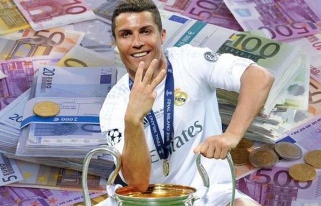 Bloomberg a stabilit cine este primul fotbalist miliardar din istorie
