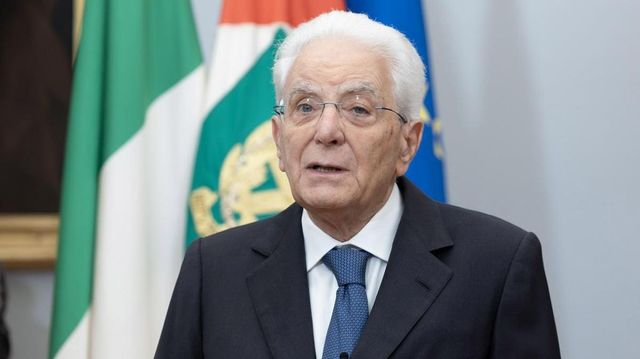 Mattarella a Cernobbio il monito alle potenze neocoloniali: perché il tributo alla Ue è un messaggio di sostanza e non solo di forma