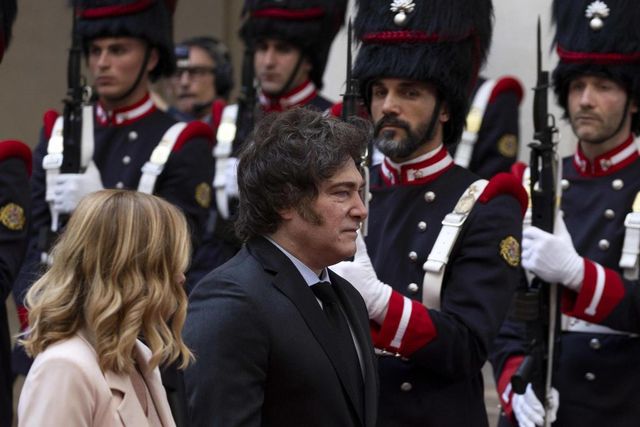 Incontro Meloni-Milei, impegno a rafforzare le relazioni tra Italia e Argentina